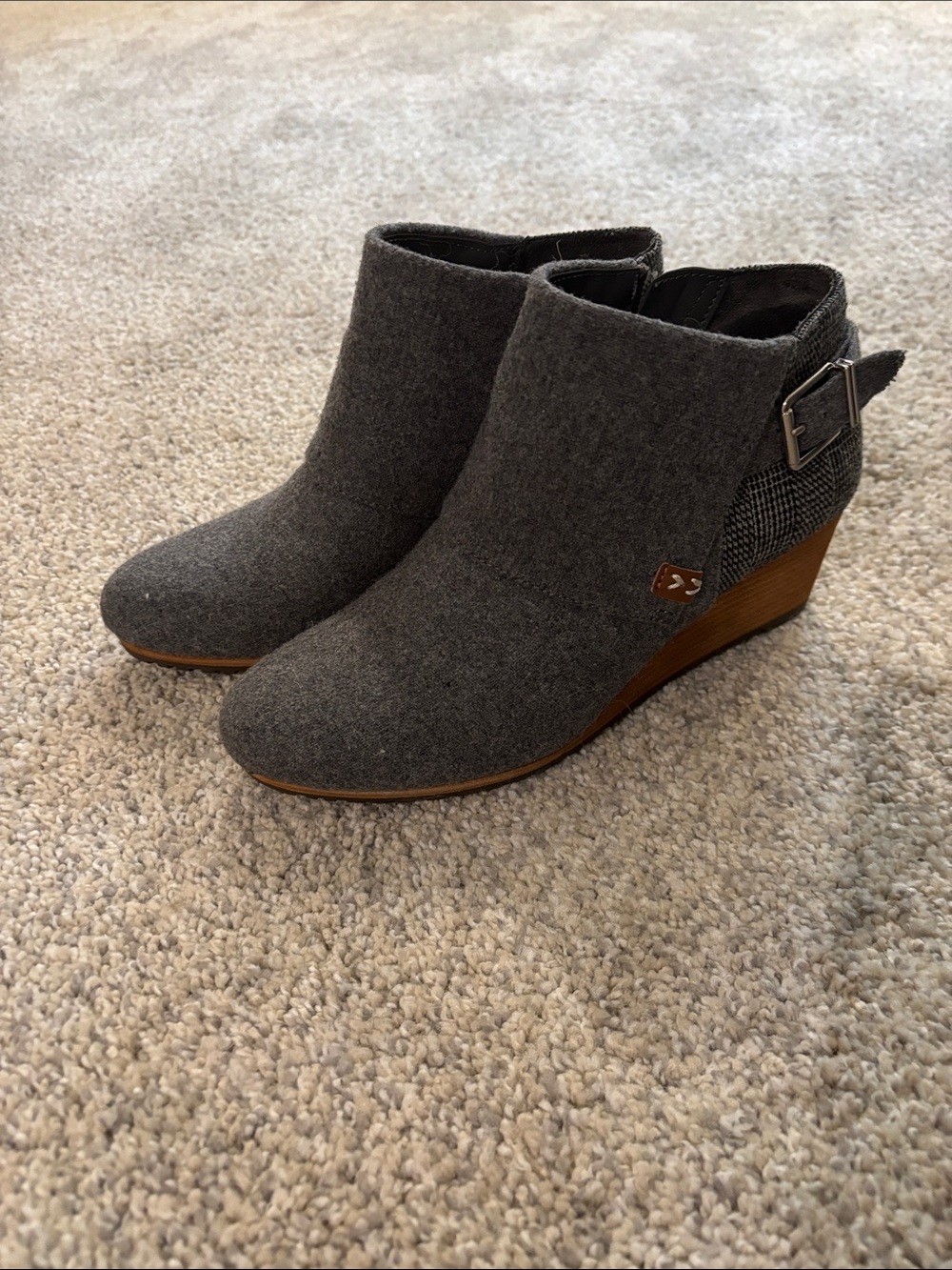Dr. Scholl's Gray Wedge Ankle Booties with Buckle Accent